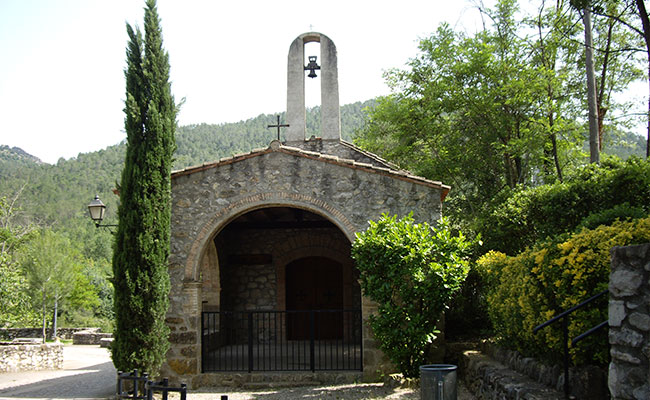 Can Carreras · Turisme Rural · Alt Empordà · Activitats · Rutes per les Ermites